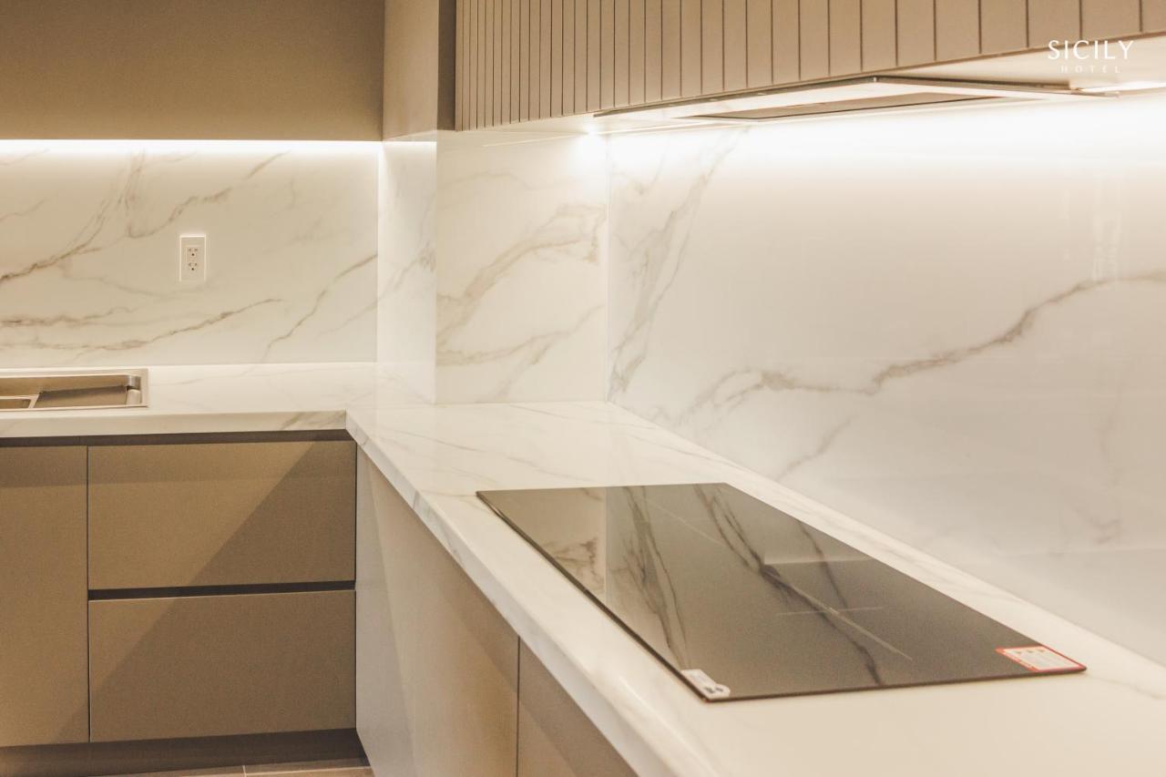 Sicily Hotel Фукуок Екстер'єр фото