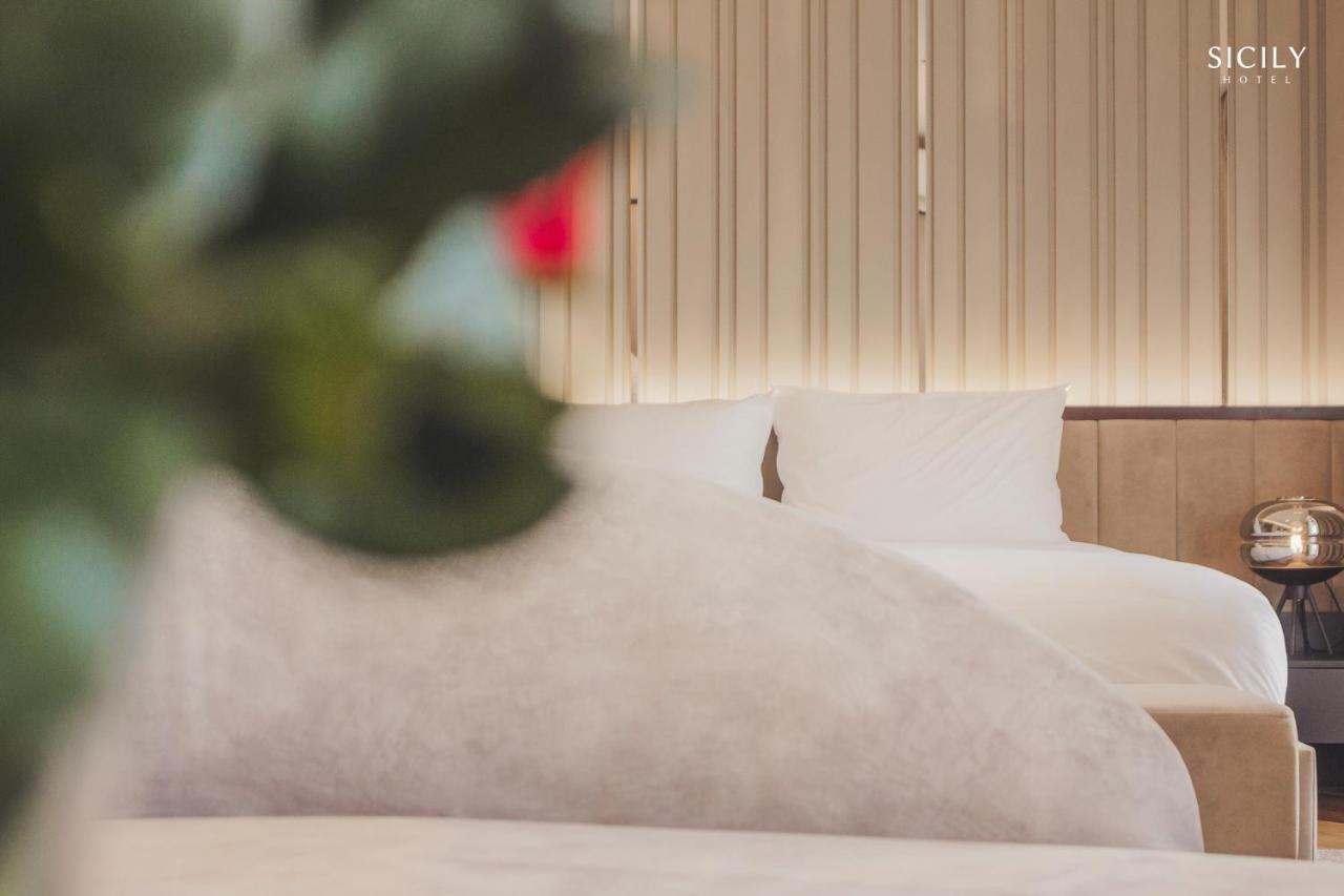 Sicily Hotel Фукуок Екстер'єр фото